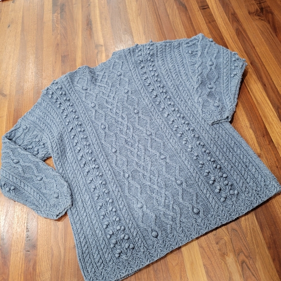 Signatures by Northern Isles ll Hand Knitted Cable Knit Bubble Knit Sweater. 2X - Picture 2 of 10